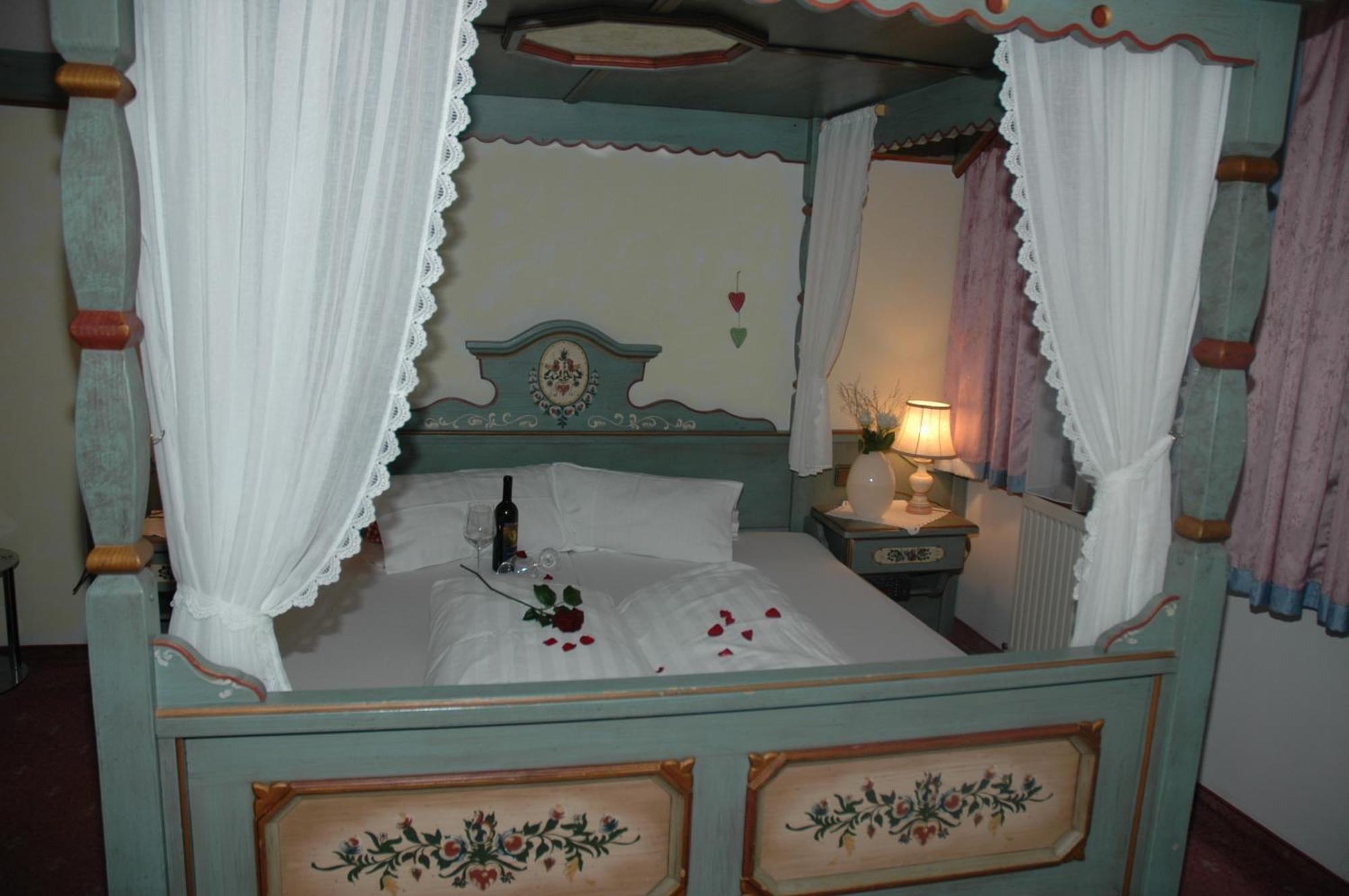 Hotel Gasthaus Schwarzenstein Ginzling Dış mekan fotoğraf