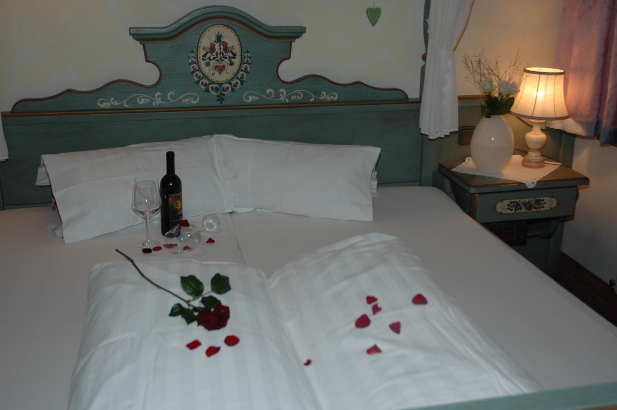 Hotel Gasthaus Schwarzenstein Ginzling Dış mekan fotoğraf