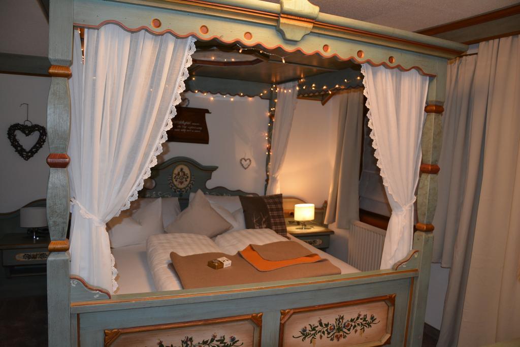 Hotel Gasthaus Schwarzenstein Ginzling Dış mekan fotoğraf